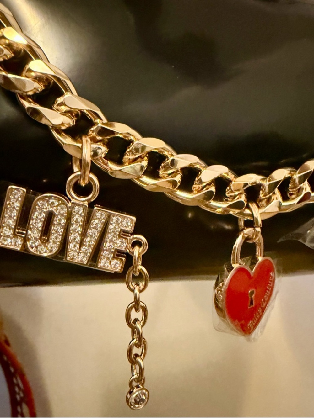 Juicy Couture - Black Patent Shoulder Bag with Gold Chain and Heart Charms - Picture 4 of 9